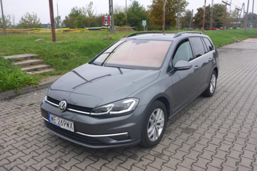 Volkswagen Golf 1.6 TDI 115KM Highline Variant A7 116KM AN (Estate 5dr.) – OSOB.