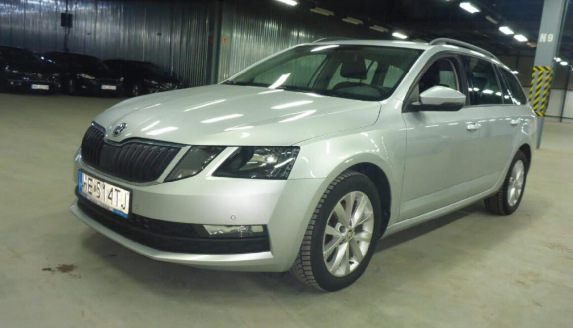 Škoda Octavia OCTAVIA Combi 2.0 TDI 110kW Ambition DSG A6 150km E6 (Estate 5dr.)